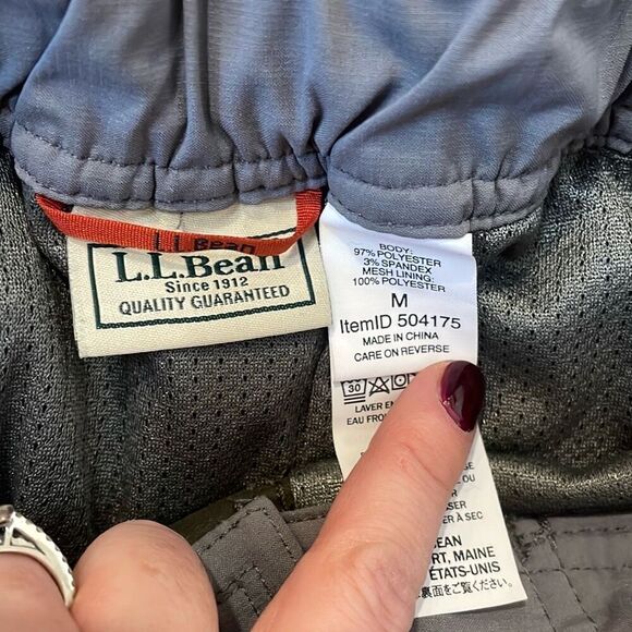 L.L. Bean men’s colorblock swim trunks size M - Picture 3 of 8